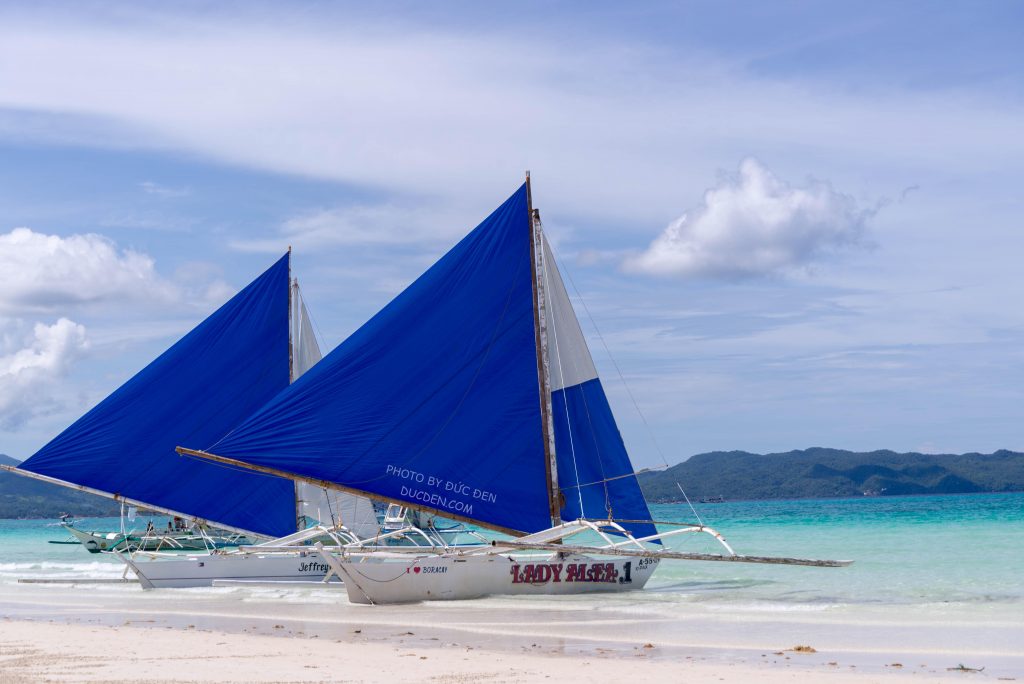 Thuyền buồm đặc trưng của Boracay - Kinh nghiệm du lịch Boracay của Đức Đen