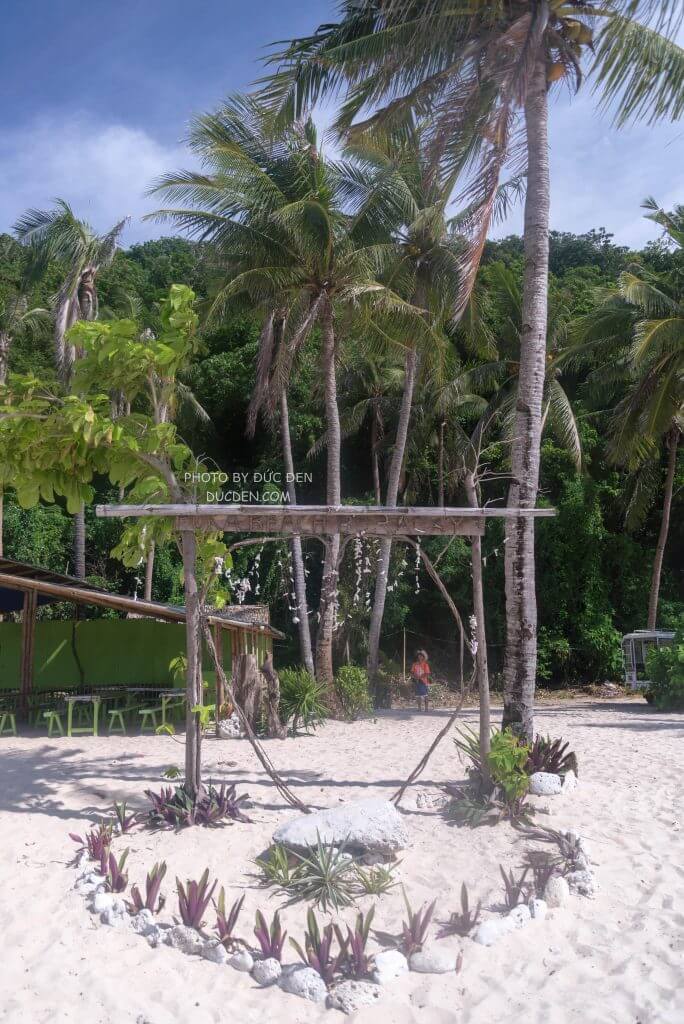 Một góc nhỏ bờ biển Puka - Kinh nghiệm du lịch Boracay của Đức Đen