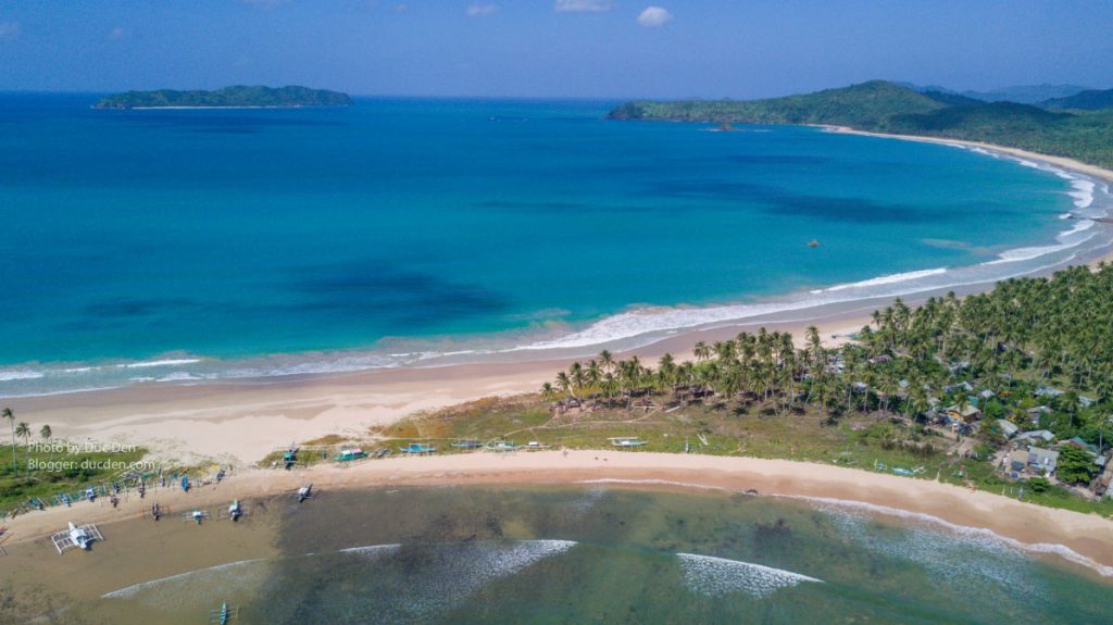 Twins Beach cạnh bãi Nacpan - Khu này đã được Resort nào đó mua lại nên không được tự ý đi vào
