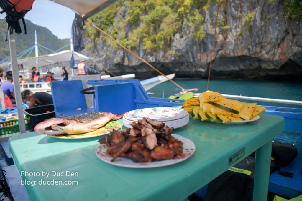 Bữa trưa có: Gà nướng, cá và dưa hấu | Ẩm thực El Nido