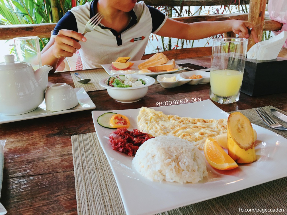 Bữa sáng ở resort (free nhé) - Du lịch Coron