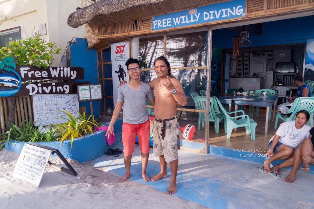 Tôi scuba diving ở Free Willy Diving với giá khá rẻ: 2700php/lần - Kinh nghiệm du lịch Boracay của Đức Đen