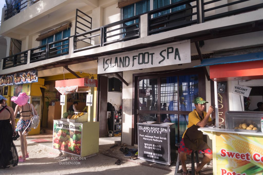 Island Foot Spa (Dọc bờ biển cũng rất nhiều quán massage chân cho du khách đi bộ nhiều) - Kinh nghiệm du lịch Boracay của Đức Đen